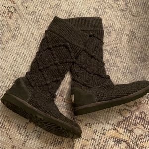 Ugg Cardy knit sweater boots Size 6 Charcoal Grey